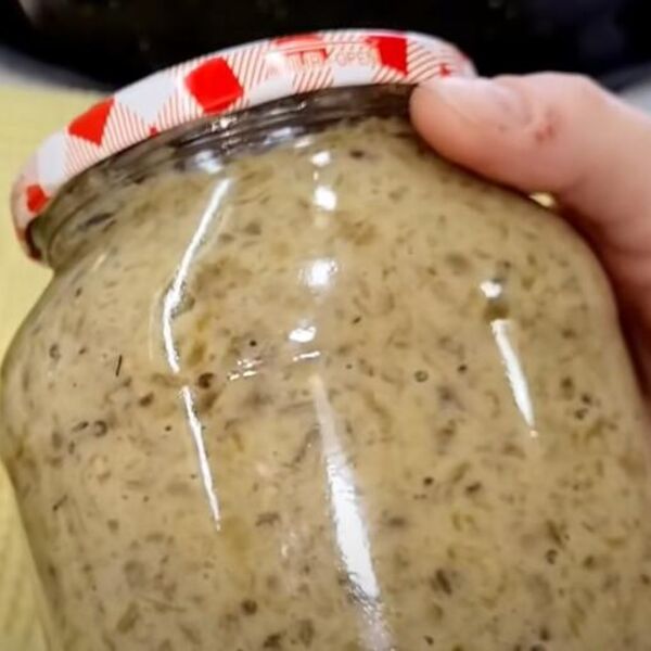 Ovaj beli ajvar svi traže: Sprema se mnogo brže od klasičnog, a evo po čemu je drugačiji