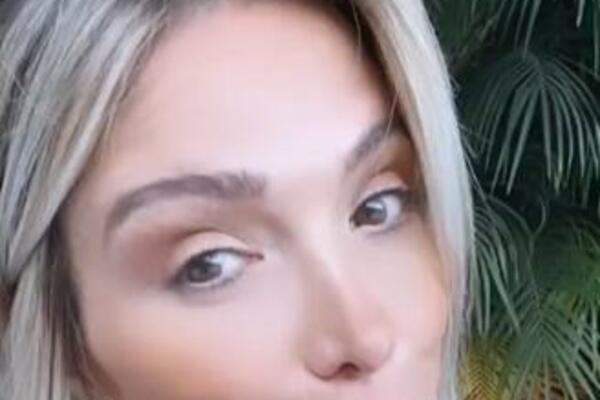 VODITELJKA JAVNO IZNELA BOLNU ISTINU IZ PROŠLOSTI: Ostaćete bez REČI kada čujete ŠTA JE PROŽIVELA (FOTO)