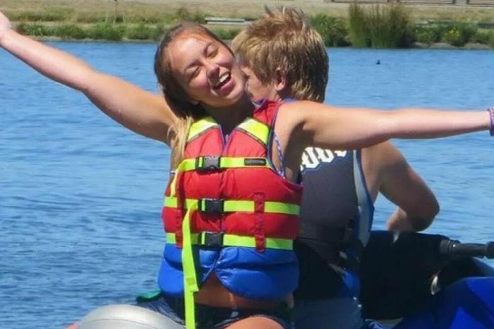 DEVOJKA (29) PREMINULA U ALBANIJI: Dečko izneo detalje, za sve optužuje NJEGA!