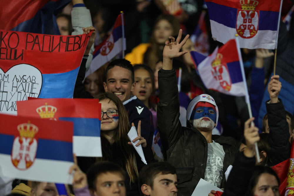 VEČITI BEZ PUBLIKE, ALI DA LI JE MORALO TAKO? Poledica poentirao: Ovo je bila prilika da deca UŽIVAJU u derbiju!