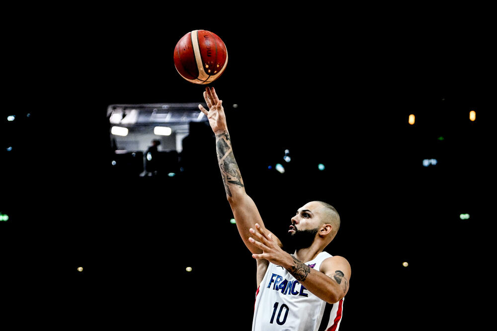 NIJE HTEO DA STAVI MEDALJU OKO VRATA! Francuz ŠOKIRAO posle Eurobasketa - zgrožen sam!