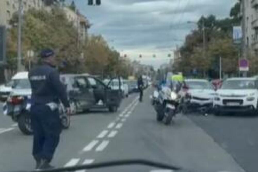 HAOS NASRED KNEZA MILOŠA! Stigla policija! (FOTO)