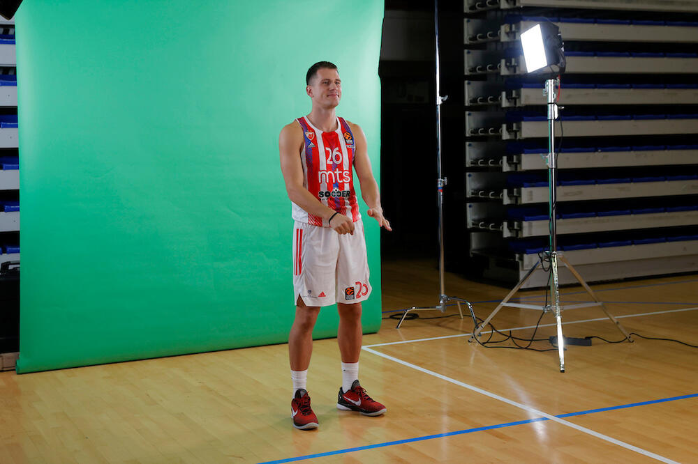 OVO INTERESUJE SVE NAVIJAČE CRVENO-BELIH: Nemanja Nedović otkrio STANJE povrede, poznato je kada se VRAĆA na teren!