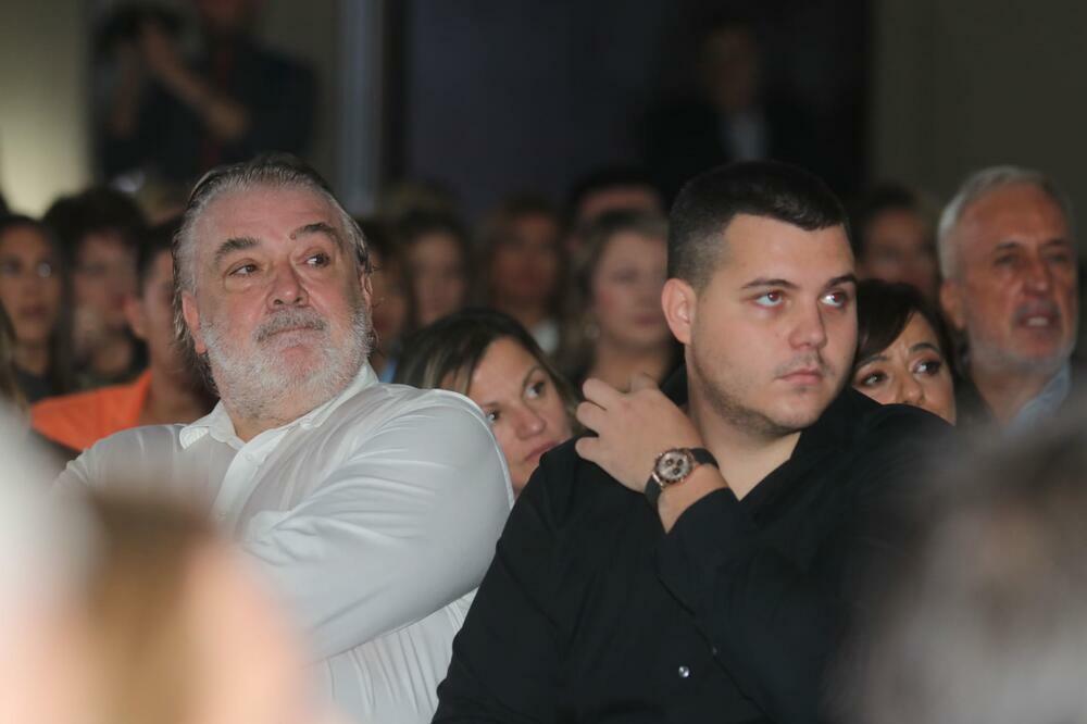 OD STEFANA ŽIVOJINOVIĆA NI TRAGA NI GLASA: Boba i Viktor uz Brenu, njegov NESTANAK budi JAKU SUMNJU