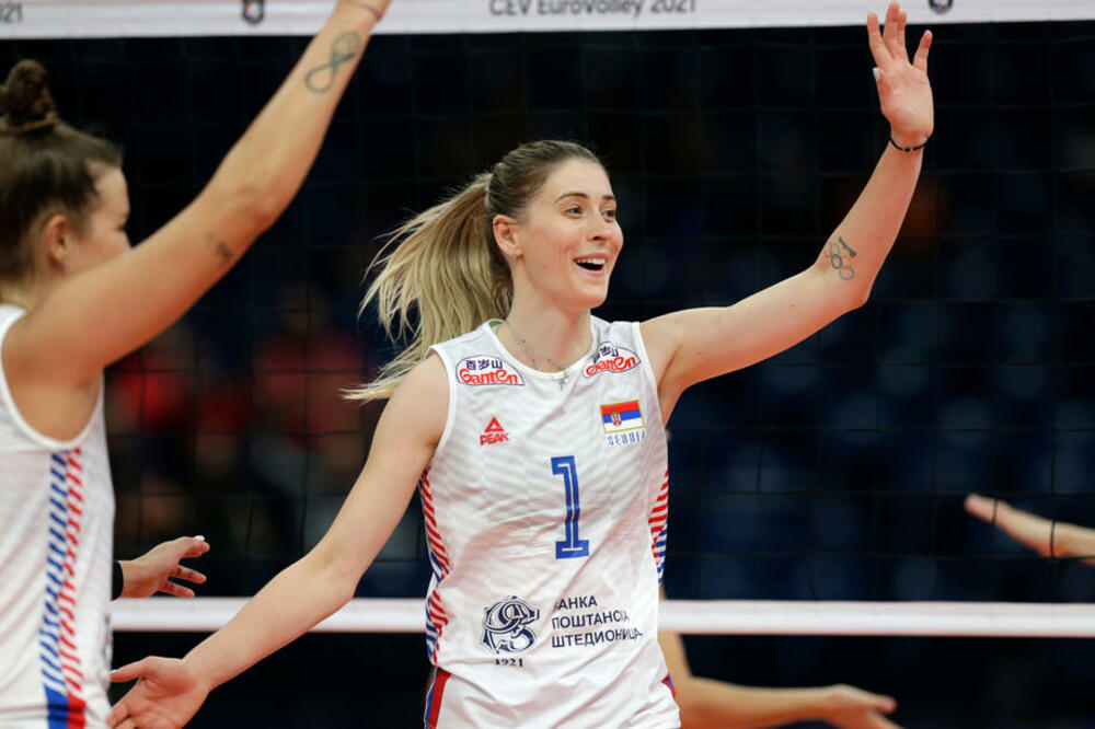 PREDSTOJI JOŠ MNOGO POSLA! Buša objasnila da NIKO u timu nije bio zabrinut kada je Srbija gubila u setovima!