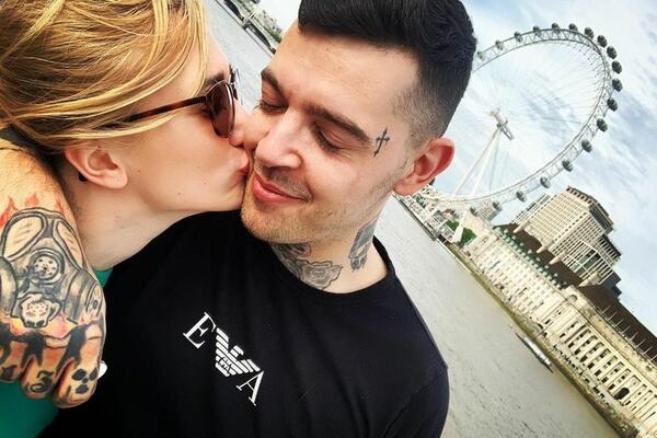 OGLASILA SE FATALNA SOFIJA KOJU JE OSTAVIO TONI KOME JE RASTURILA BRAK: Nakon raskida usledilo i HAPŠENJE! (VIDEO)