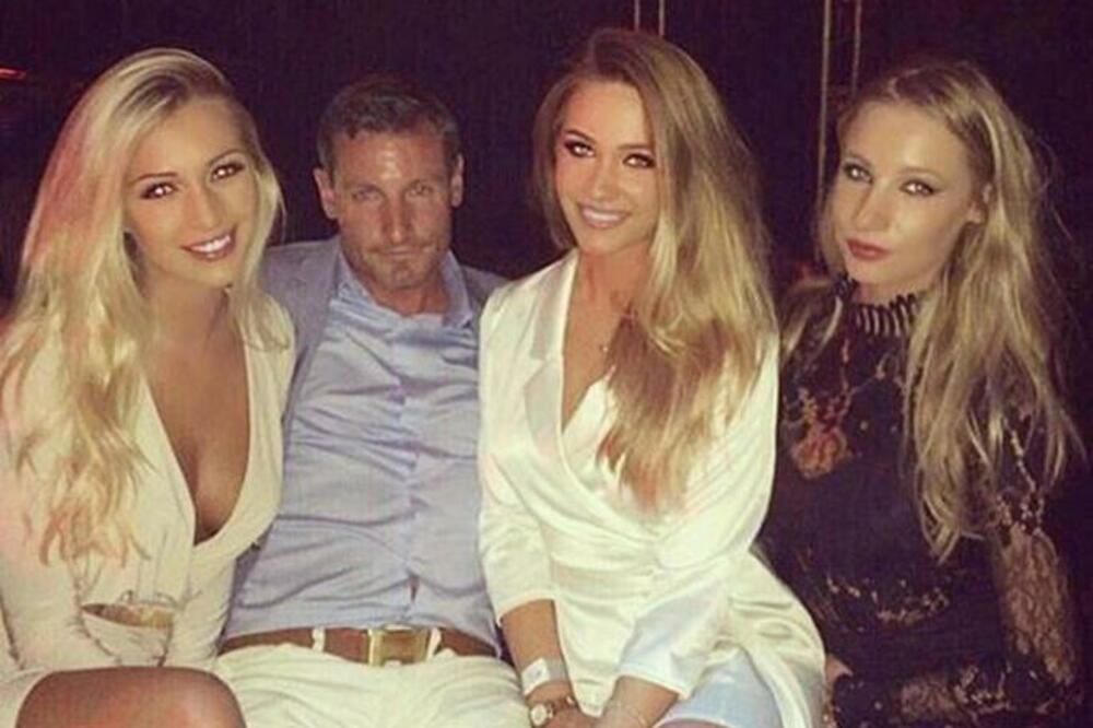 SLIKAO SE SA TRI BOMBETINE, OD KOJIH SU MU DVE ĆERKE, A JEDNA DEVOJKA: Niko ne može da provali koja je koja