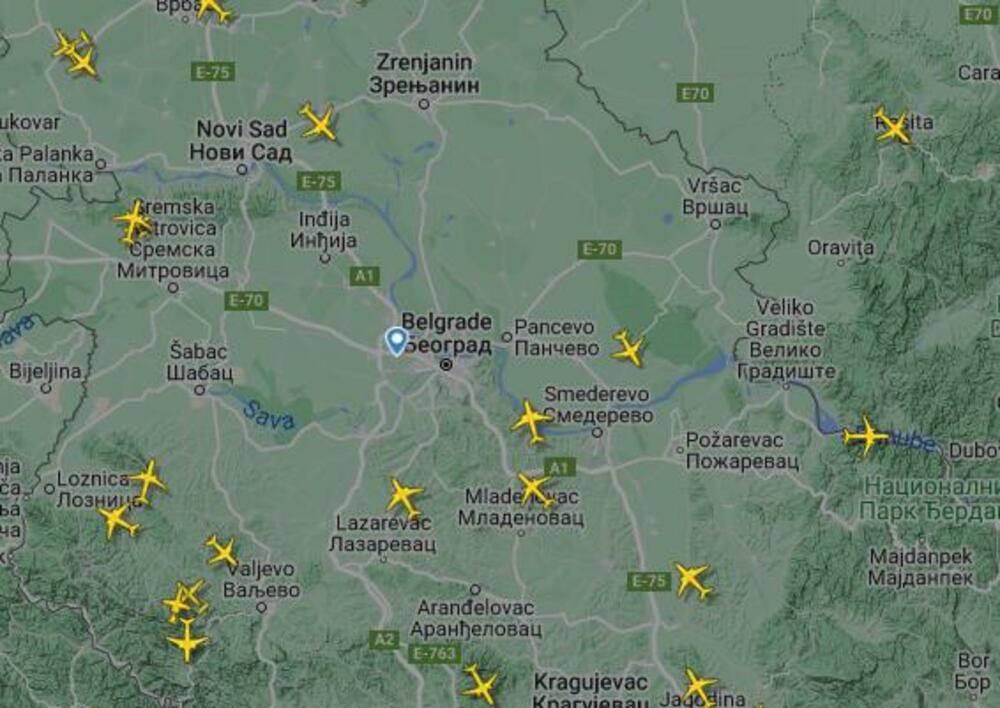 Avioni zaobilaze aerodrom u Surčinu