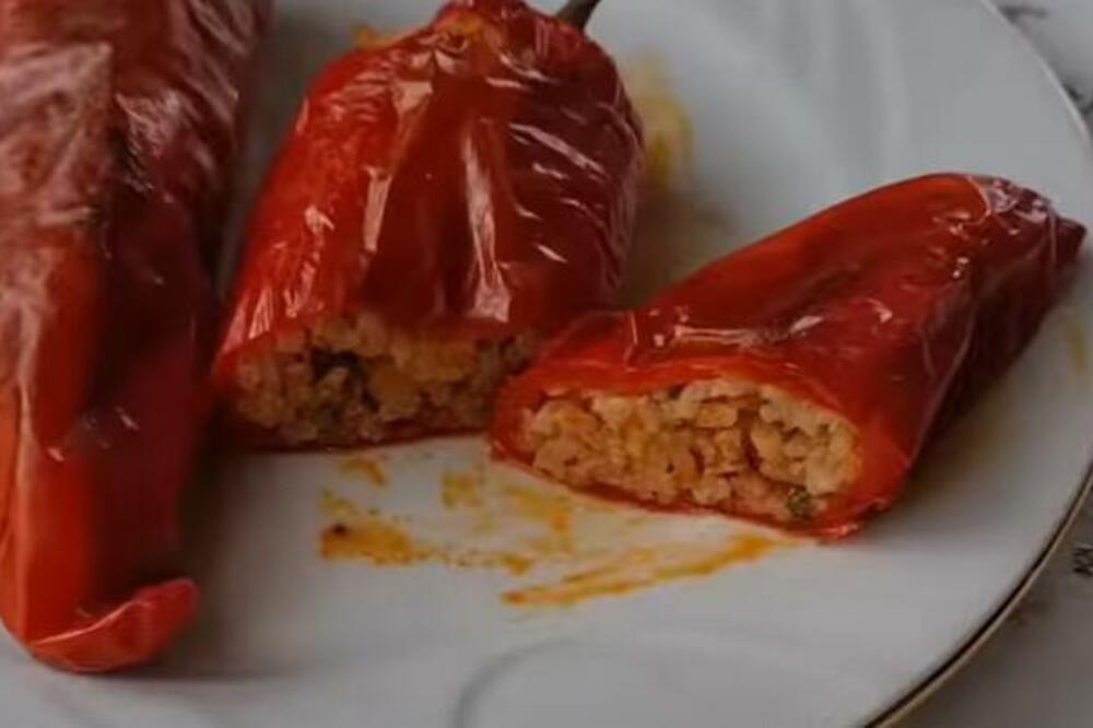 TAJNI RECEPT PO KOM MONASI NA HILANDARU SPREMAJU PUNJENE PAPRIKE: Caka za ovo POSNO JELO jeste u VREMENU spremanja