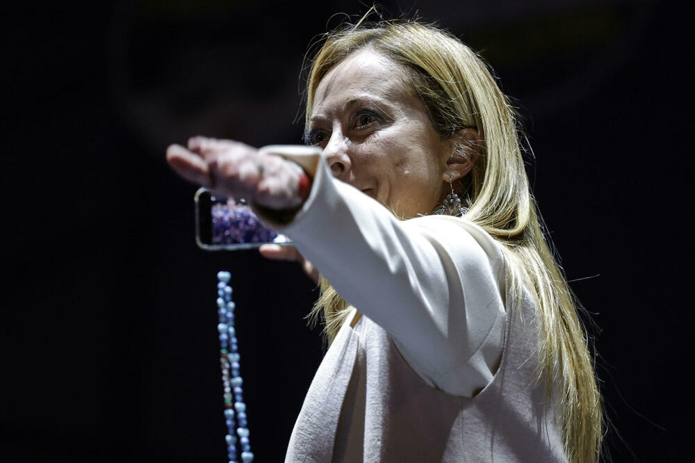 ITALIJANSKA PREMIJERKA IMA BIZARAN ZAHTEV: Ljudi gledaju i ne veruju ŠTA JE ISPLIVALO U JAVNOST