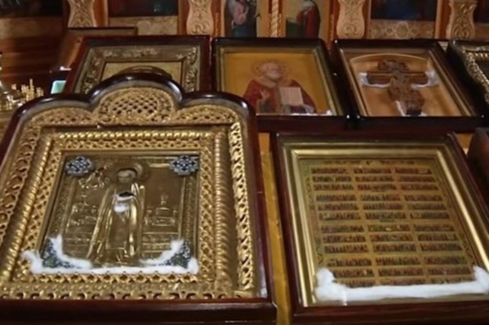 59 IKONA ZAPLAKALO, A MONASI SKUPLJAJU SUZE: Veruje se da kapljice donose ČUDO i to kakvo! (VIDEO)