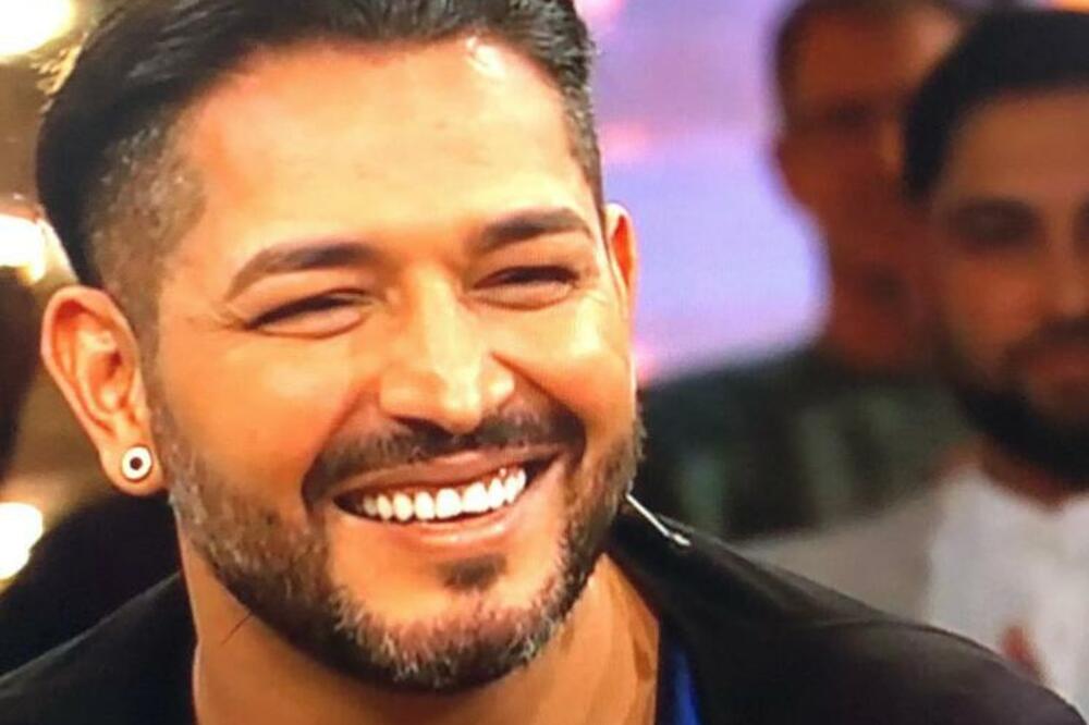 OTKRIVENA SVA ISTINA O ĐANIJU! Deklarisao se kao GEJ, a evo kako DANAS IZGLEDA, ŠOK SLIKE (FOTO)