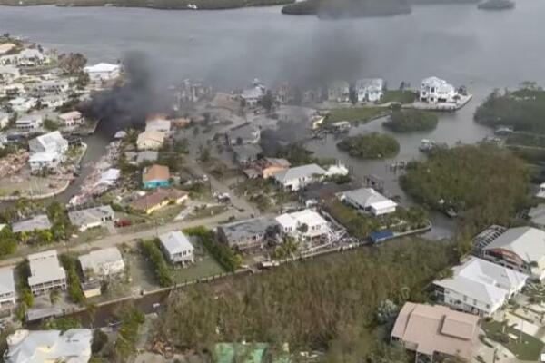 STRAŠAN SNIMAK NAKON UDARA URAGANA NA FLORIDI: Sva tragedija se vidi IZ PTIČJE PERSPEKTIVE (VIDEO)