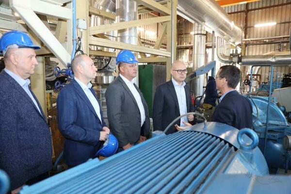 "NOVOSADSKA TOPLANA" JE SPREMNA ZA PREDSTOJEĆU GREJNU SEZONU: Gradonačelnik Vučević posetio gradsko preduzeće