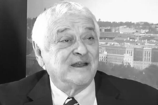 UPRAVO JE SAOPŠTENO: Umro POZNATI VODITELJ, TUGA