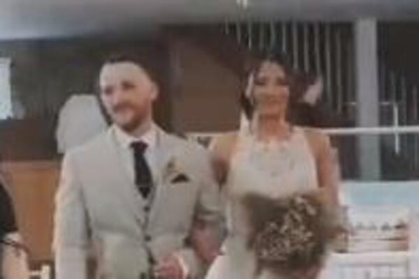 ISPLIVAO ŠOK SNIMAK SA SVADBE: Mlada koračala PONOSNO, a onda joj se pred SVIMA desilo OVO (VIDEO)