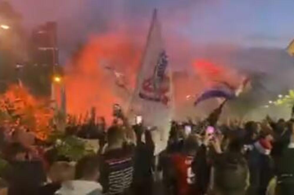 USTAŠKI PIR USRED FINALA KUPA AUSTRALIJE! Sramno gestikulirali, na terenu bilo Srba! (FOTO/VIDEO)