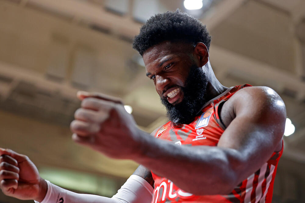 ZVEZDA UPALILA MOTORE: Šampion uverljivo otvorio sezonu i pregazio MZT!