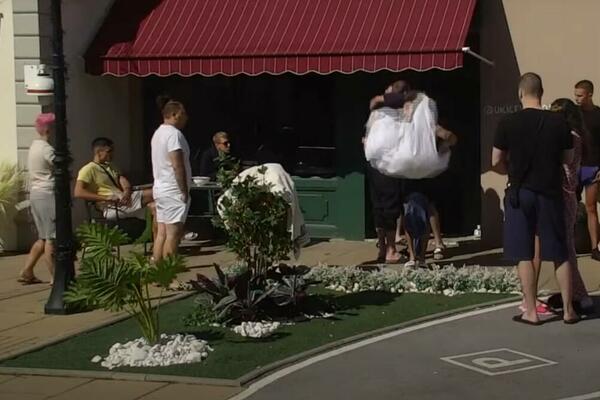 KRISTIJAN I EMIL NAPUSTILI ZADRUGU