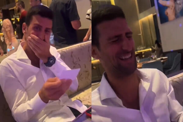 ĐOKOVIĆ OPSOVAO PRED KAMEROM: Zabezeknuo se kad je pročitao cedulju i otelo se "JE*O TE!" (VIDEO)