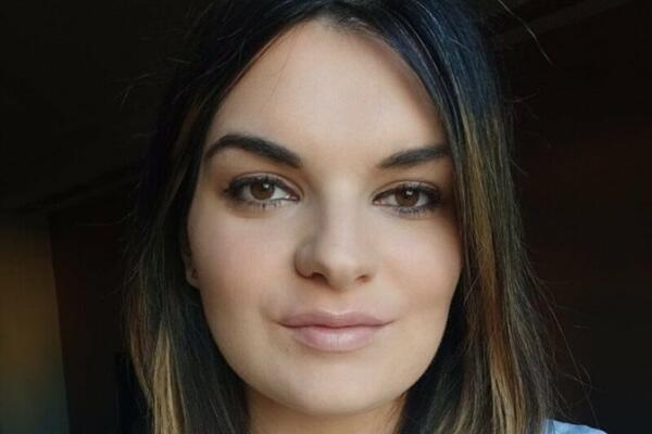 MILICU JE MAJKA OSTAVILA USRED ZIME PORED KONTEJNERA: Sada je gleda na svim TELEVIZIJAMA i NE VERUJE!