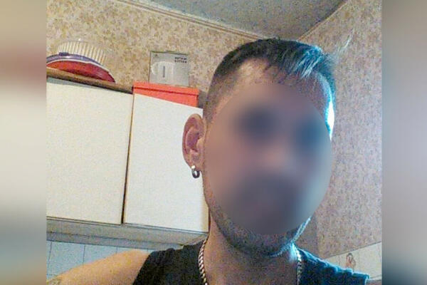 OTAC DEČAKA (2) PUŠTEN NA SLOBODU: Dete bilo samo kod kuće kad se ugušilo, on u KLADIONICI!