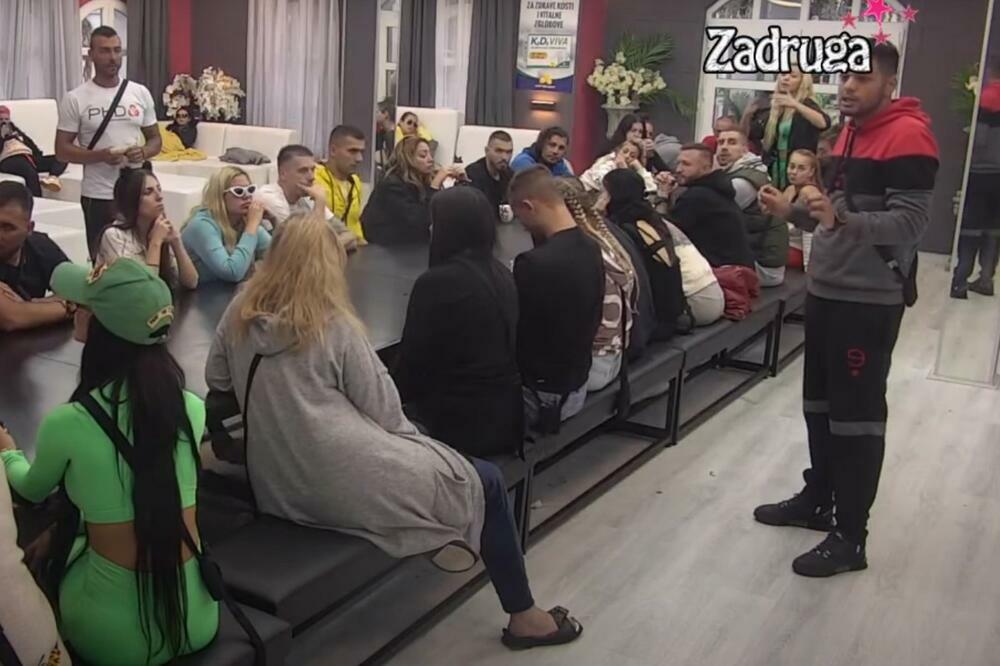 FEKALIJE RAZMAZAO PO KUPATILU, SVI ĆE SE POZARAŽAVATI! Odvratna scena u Zadruzi, zadrugar ZGROZIO