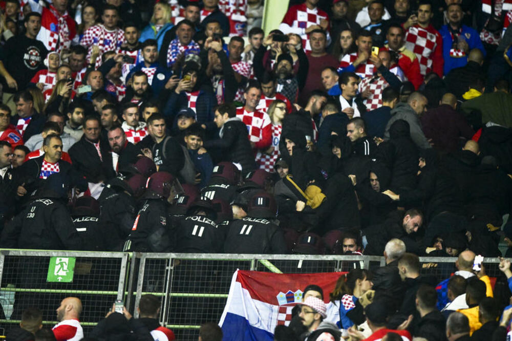 UEFA POKRENULA ISTRAGU! Hrvatska u velikom problemu zbog nereda navijača!