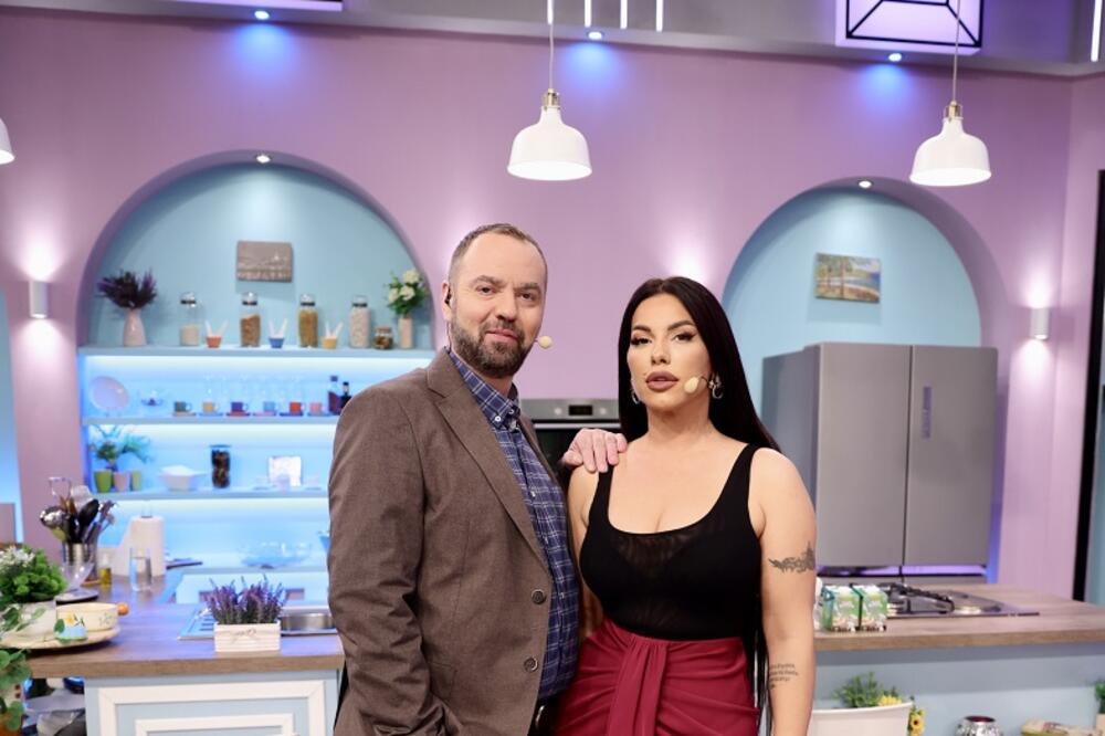 SNAJKA FENOMENALNO PEVA, A MAJKA FENOMENALNO KUVA: Gledajte Majke i snajke danas od 18 časova