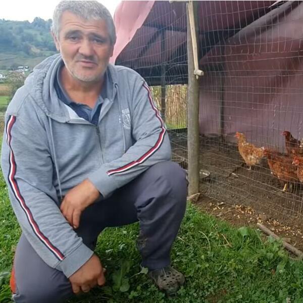BOSANAC ZBOG KORONE RAZBIO TELEVIZOR: Priča koja stoji iza toga je STRAŠNA a sve je snimljeno! (VIDEO)