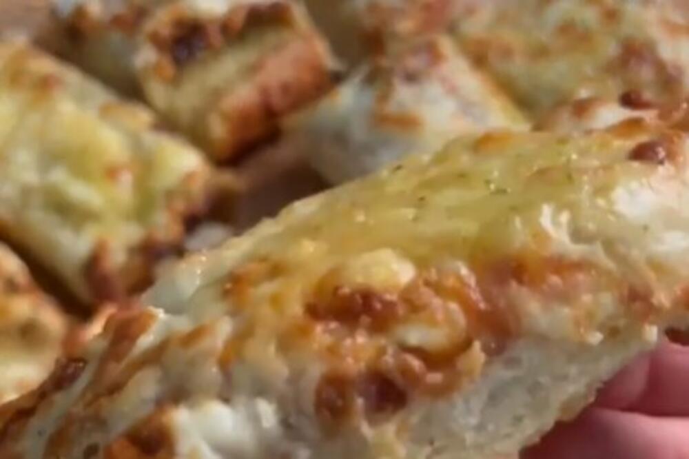 OVO BRZINSKO JELO ĆE VAS ODUŠEVITI: Hrskav hleb sa namazom od belog luka, ništa UKUSNIJE niste PROBALI (RECEPT)