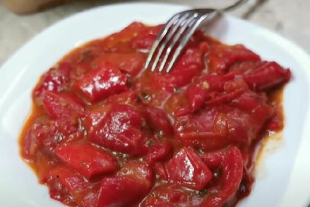 OVAKO MAKEDONCI SPREMAJU PINĐUR: Nema SRBINA koji ga NE VOLI, a njihov je UKUSNIJI od NAŠEG zbog 1 NAMIRNICE