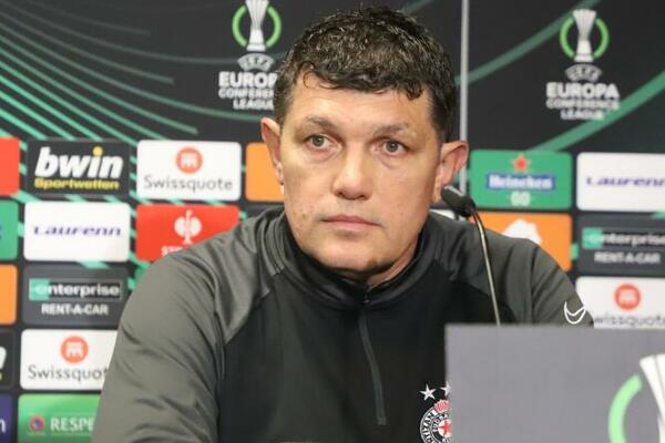 PETRIĆ OPUŠTEN PRED GOSTOVANJE NICI: Prvi ili drugi svejedno, bitno je ispuniti cilj i na proleće igrati Evropu!