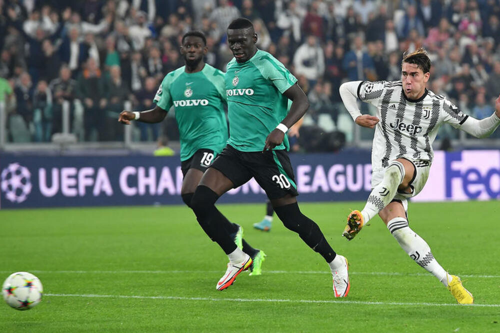 JUVENTUS OSTVARIO PRVU POBEDU U GRUPNOJ FAZI! Benfika odolela moćnom Pari Sen Žermenu! (FOTO)