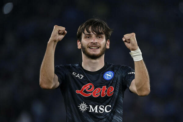 GRUZIJSKI MARADONA JE ZALUDEO SVE, A PRIČA O NJEMU JE TOTALNO LUDA: A tek da čujete za NJEGOVOG OCA...