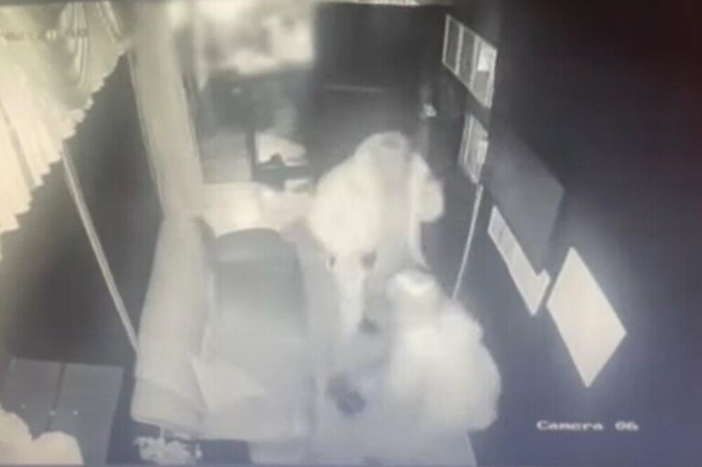 GORE MREŽE ZBOG ŠOK SNIMKA HAOSA IZ BORDELA: Popio poštene BATINE, evo šta je pokušao da URADI (VIDEO)