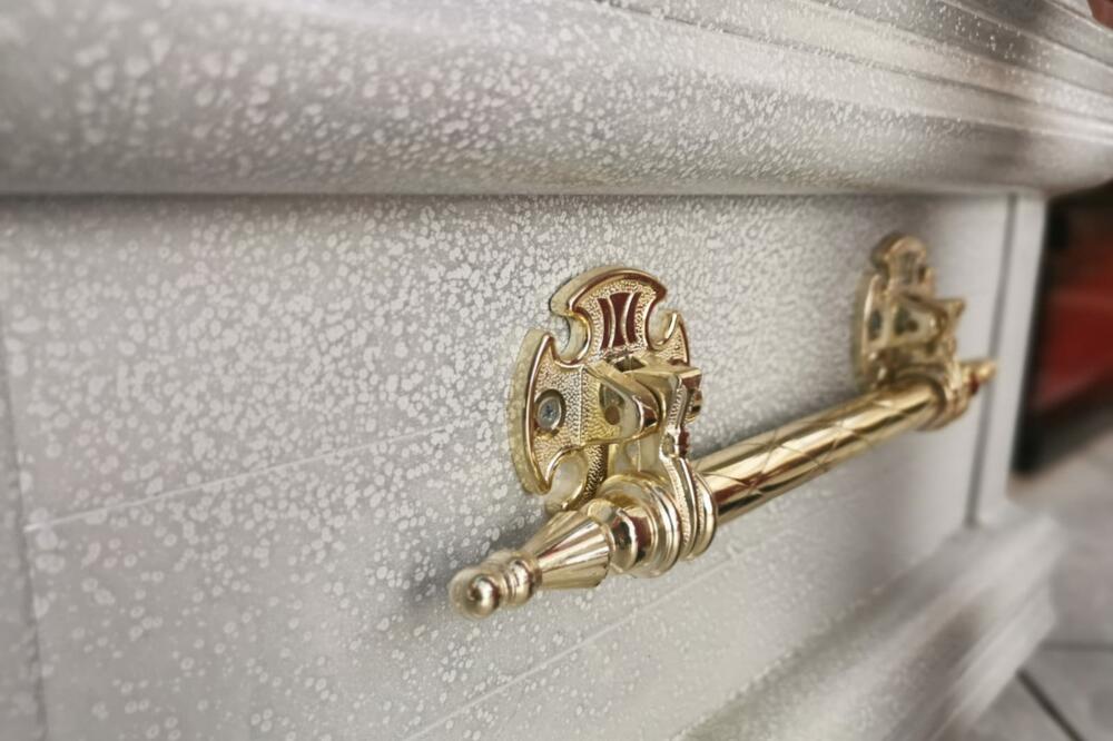 ISPLIVALA TAJNA STROGO ČUVANA VEKOVIMA: Evo zašto SRBI STAVLJAJU NOVAC pokojnicima u kovčeg, šokiraćete se