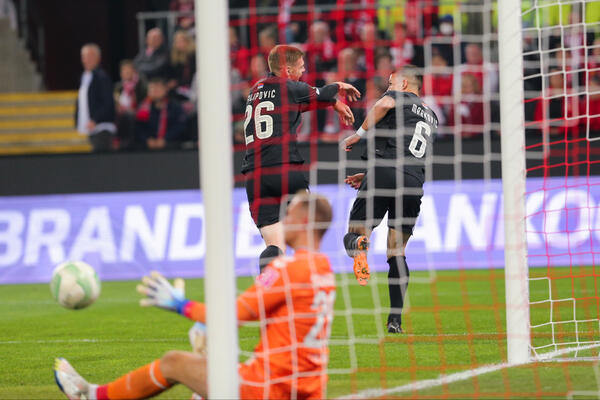 KELN KAPUT: Crno-beli preživeli sve napade domaćih, i u Beograd nose ceo plen!