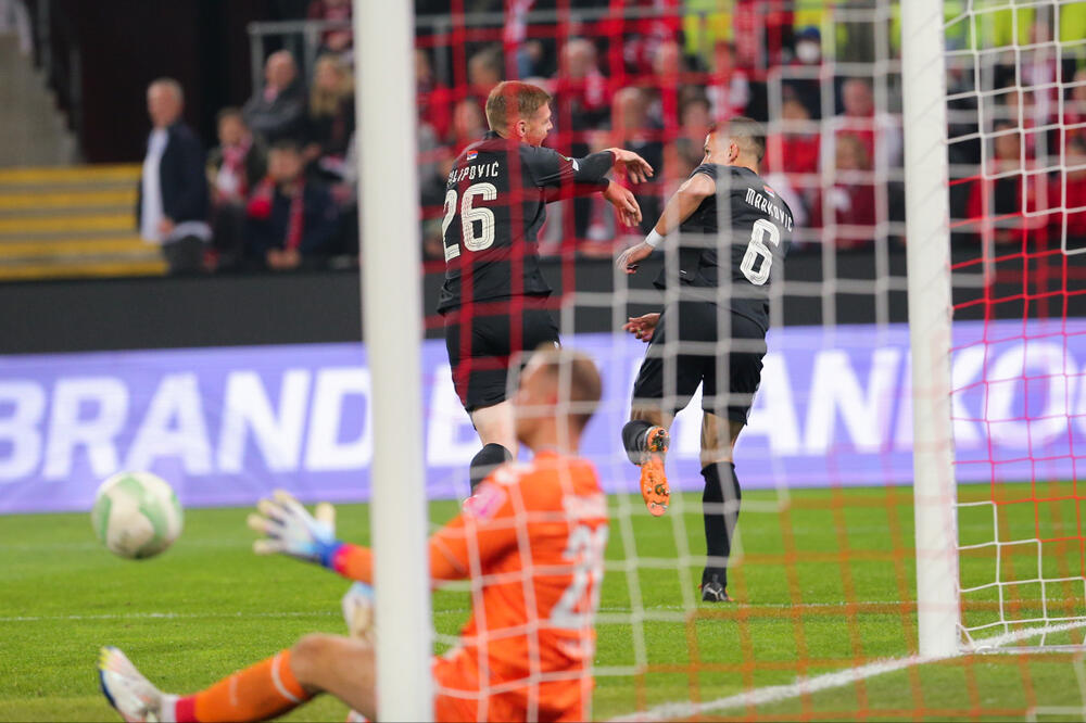 KELN KAPUT: Crno-beli preživeli sve napade domaćih, i u Beograd nose ceo plen!