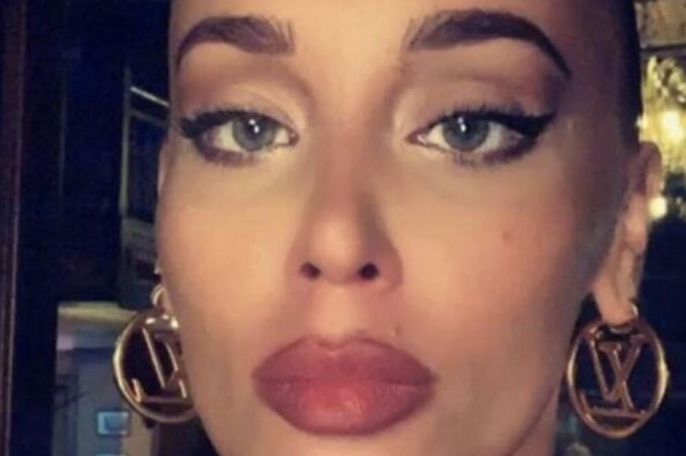 POGLEDAJTE KAKO IZGLEDA BIVŠI MUŽ JASMINE IZETBEGOVIĆ: Žene POLUDELE za njim, pravi je FRAJER! (FOTO)