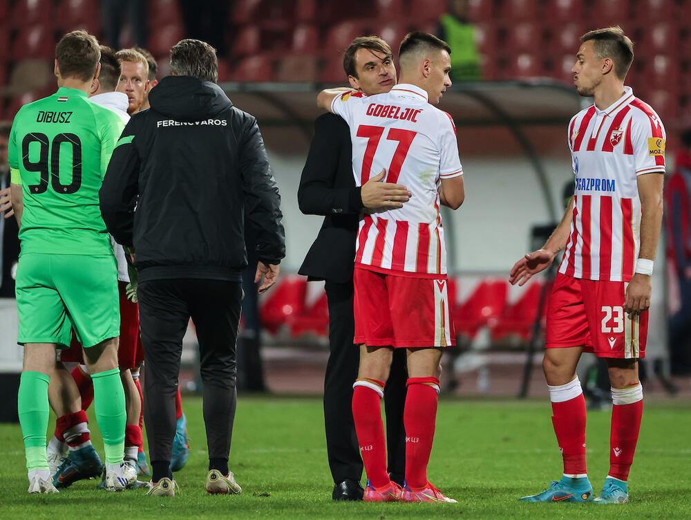Zagrljaj Miloša Milojevića i Marka Gobeljića