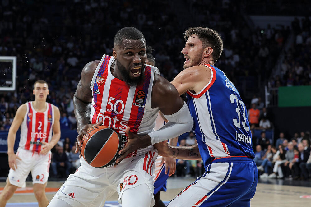 NOVI UDARAC ZA ZVEZDU - POLONARA ODUSTAO OD TRANSFERA: Italijan odabrao novi klub!