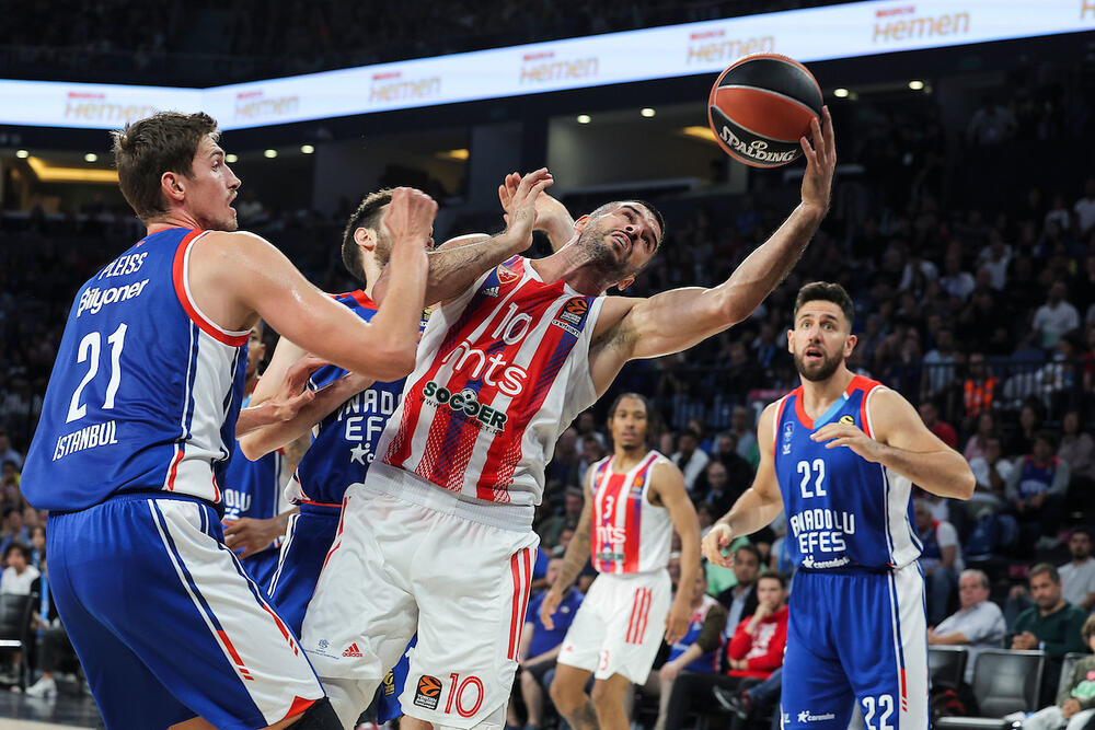 Detalj sa utakmice Efesa i Crvene zvezde u Istanbulu