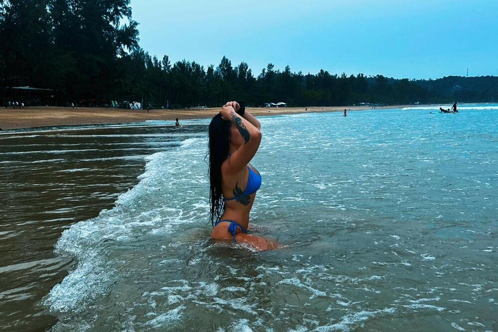 "Ne mogu dve palačinke i dva soka da KOŠTAJU 35 EVRA": Barbara Bobak se frapirala cenama u CG, "sezona im je..."!