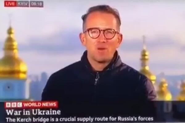 RAKETNI UDAR U KIJEVU UŽIVO NA BBC-U! Usred vođenja emisije odjeknule detonacije, voditelj bio VAN SEBE (VIDEO)
