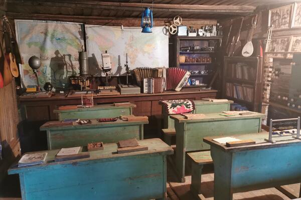 NEMCI OVDE PRONAŠLI KOMUNISTIČKU LITERATURU PA NJIH ODVELI NA VEŠANJE: Srpska škola čuva tajne DRUGOG SVETSKOG RATA