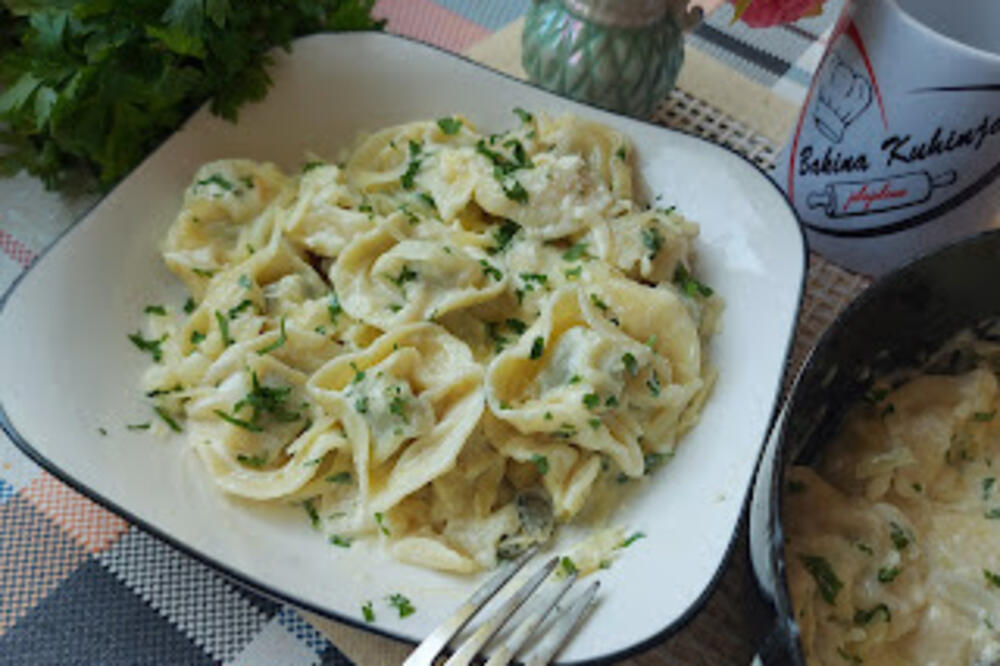 BAKA PODELILA RECEPT ZA PUNJENU TESTENINU: Domaćice, TAJNA se krije u NADEVU, ovo spremite VEĆ DANAS (VIDEO)
