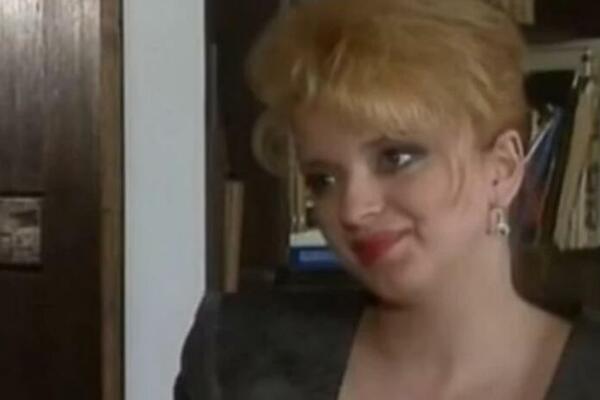 OVAKO DANAS IZGLEDA ZAZA IZ "SREĆNIH LJUDI" Svi je pamte po scenama sa Šćepanom Šćekićem, a evo GDE JE SADA