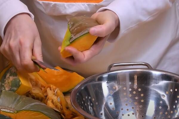 OVAKO SE PRAVI ČUVENA ŠUMADIJSKA PECA: Gotova za 10 minuta, BEZ PRLJANJA POSUĐA (RECEPT)