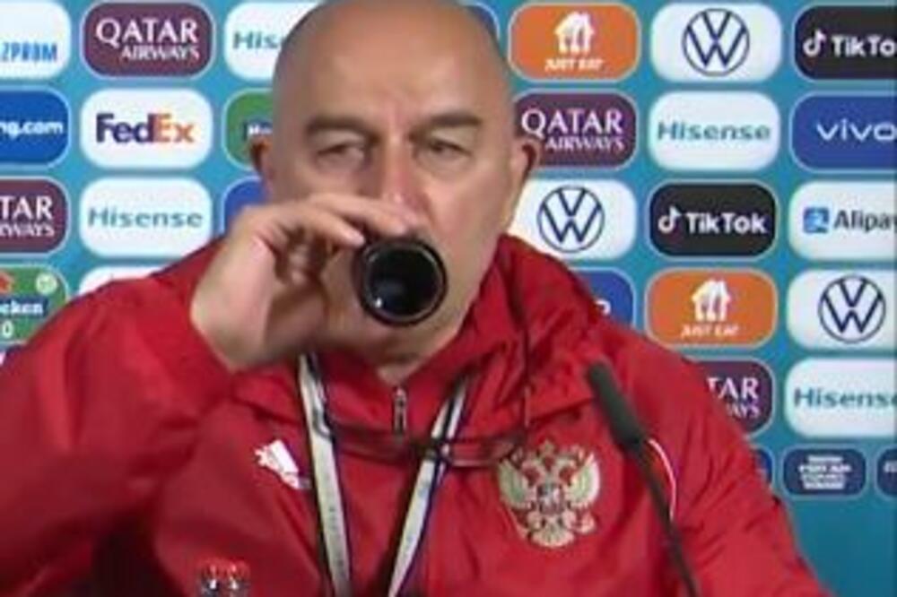 PUTIN GA ODLIKOVAO, PA SMENIO! Trener Ferencvaroša bio akter ČUVENE SCENE, a sada će pokušati da IZNENADI Zvezdu